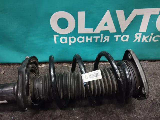 VOLVO 32333260 Пружина передняя в наличии Хмельницкий