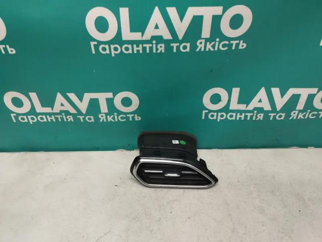 GM 42764048 Решетка вентиляции салона на "торпедо" левая в наличии Ирпень