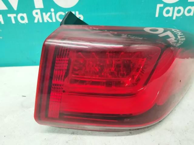 HYUNDAI 92402J9110 Фонарь задний правый внешний в наличии Черкассы