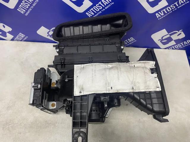 HYUNDAI 97205K4010 Корпус печки в сборе в наличии Львов