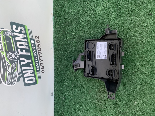 8W0907064EC купить Ужгород