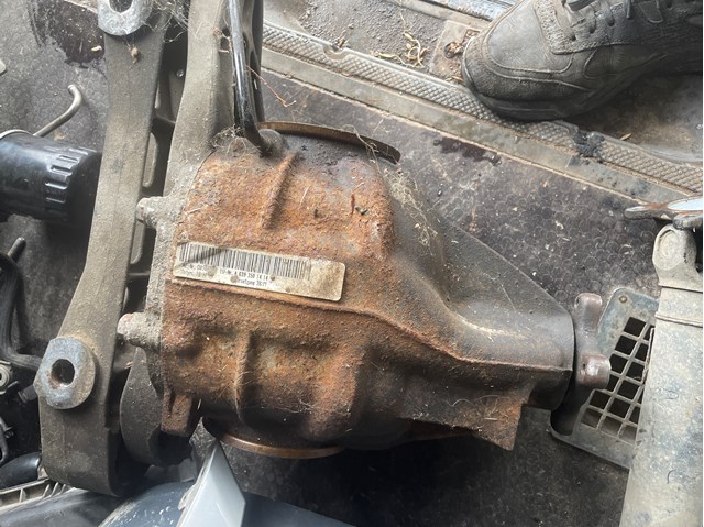 A6393501414 MERCEDES Редуктор задний купить в Павлоград