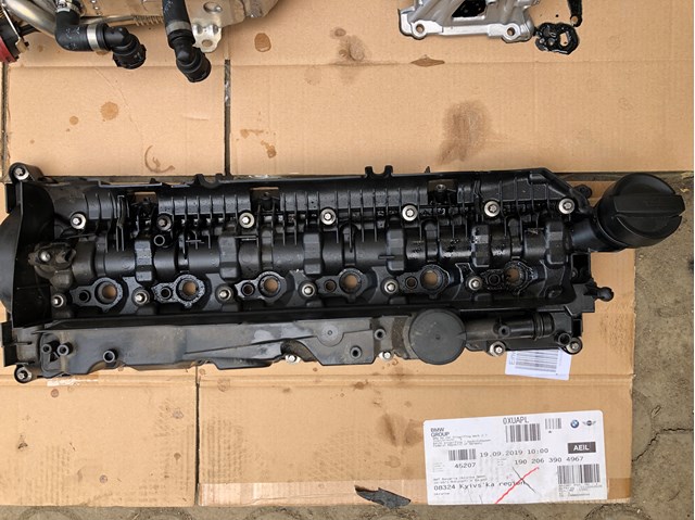 11128575408 BMW Крышка клапанная купить в Тернополь
