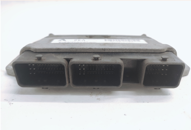 RENAULT 237102071R Блок управления двигателем в наличии Черкассы