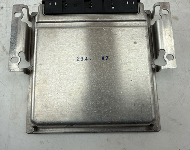 MERCEDES 0001530579 в наличии Черновцы