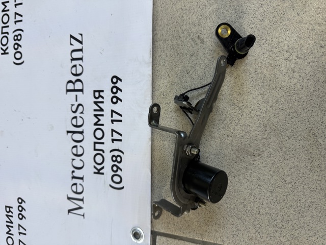 A0011531332 Датчик уровня масла двигателя купить Львов