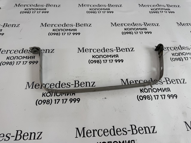 Кронштейн бака топливного A2054700040 MERCEDES
