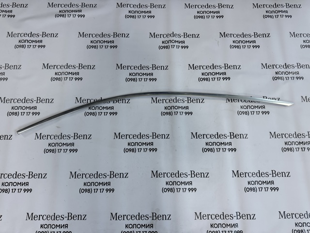 Накладка передней правой двери верхняя A2056900280 MERCEDES