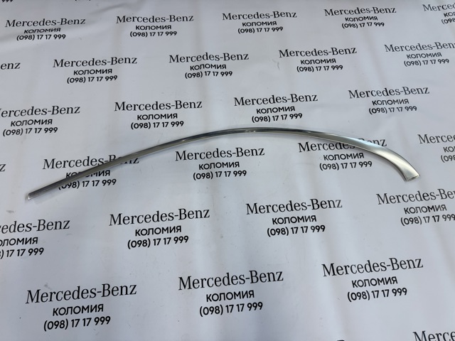 Накладка задней левой двери, верхняя A2056900380 MERCEDES