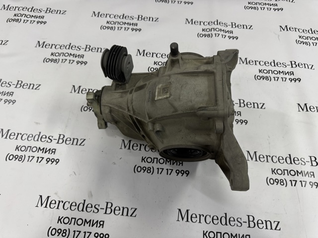 Крышка редуктора заднего A2133510008 MERCEDES