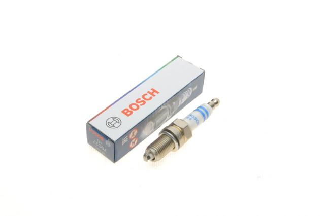 BOSCH 0242135515 Свечи зажигания в наличии Ровно