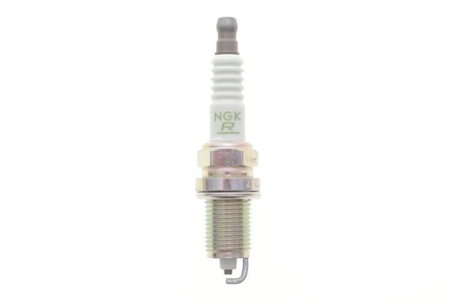 NGK 2262 Свечи зажигания в наличии Полтава