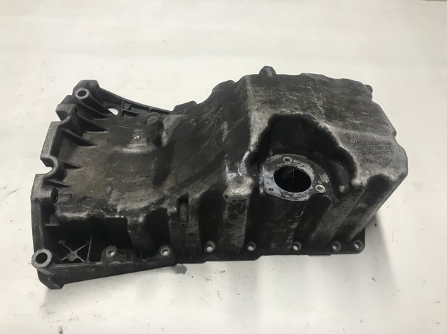 Поддон двигателя 03L103603D VAG