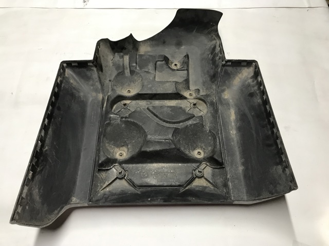 BMW 11611439038 Крышка двигателя в наличии Хмельницкий