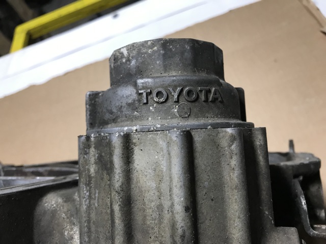 TOYOTA 121010P040 Поддон масляный картера двигателя, верхняя часть в наличии Павлоград