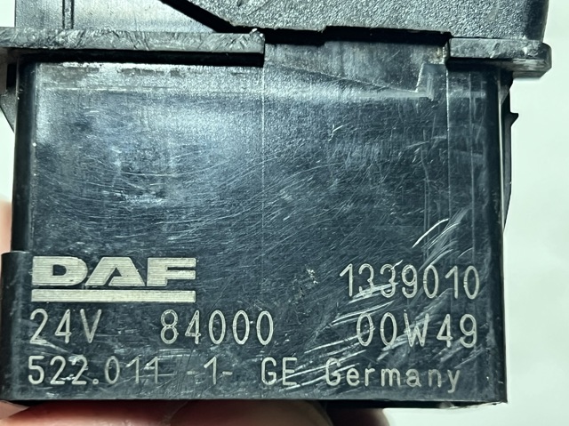 1339010 DAF Тяга рулевая в сборе купить в Николаев