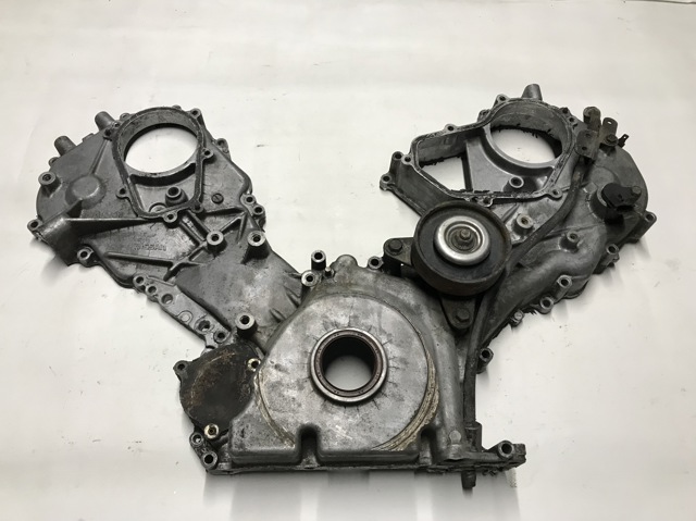 Крышка мотора передняя 13500AR000 NISSAN