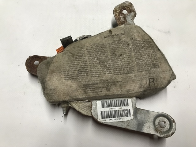 Подушка безопасности (AIRBAG) двери передней правой 348231212042 BMW