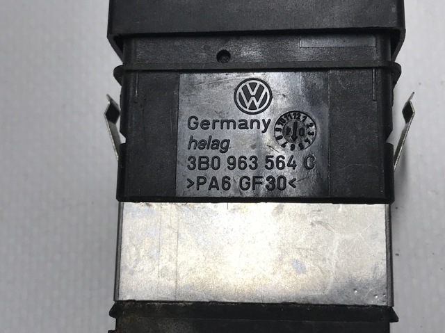 VAG 3B0963564C в наличии Черновцы