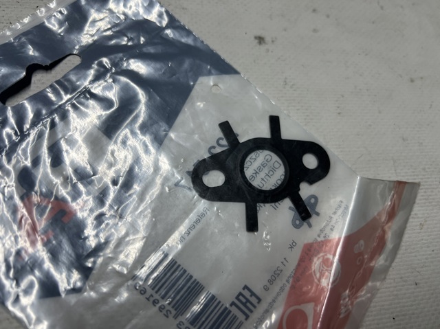 422517 FA1 Прокладка шланга отвода масла от турбины купить в Ужгород