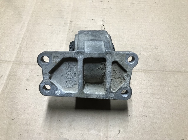 LAND ROVER 4618099231 в наличии Киев