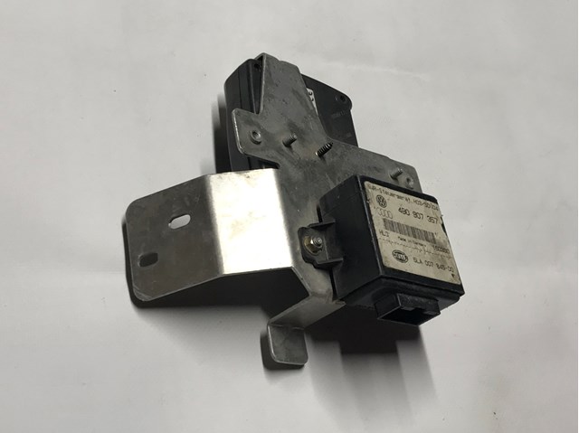 Модуль управления (ЭБУ) адаптивного освещения 4B0907357 VAG