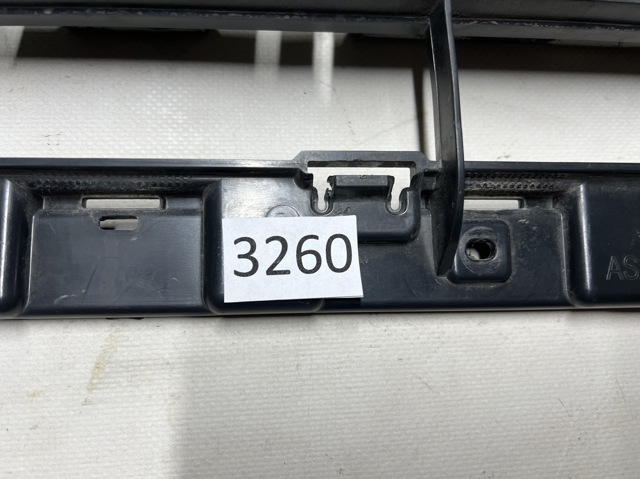 VAG 4M0807647B Решетка бампера в наличии Харьков
