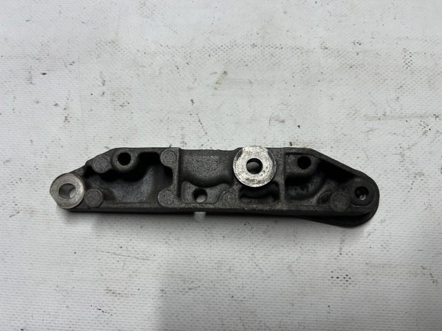 LAND ROVER 4R8Q19D624AE Кронштейн компрессора кондиционера в наличии Каменское