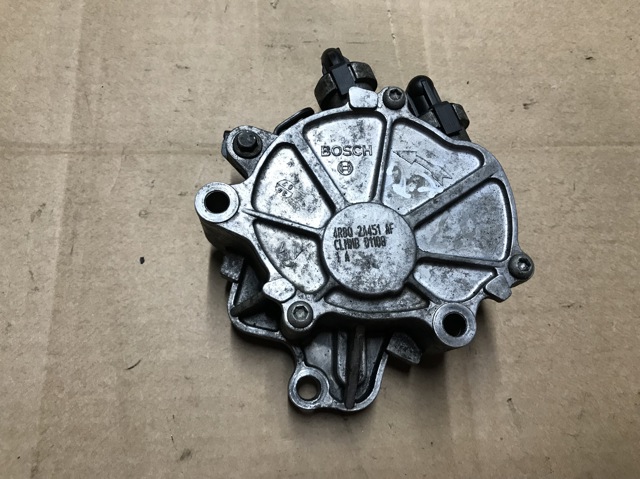 Механический вакуумный насос 4R8Q2A451AF LAND ROVER