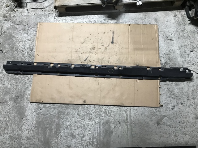 Опора порога (крепление) 51777207195 BMW