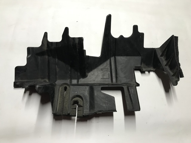 5329460080 TOYOTA Левый дефлектор радиатора купить в Чернигов