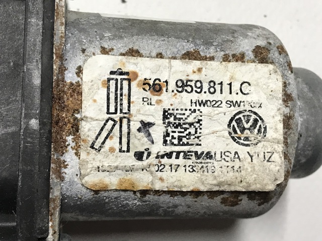 VAG 561959811C Мотор стеклоподъемника двери задней левой в наличии Ирпень