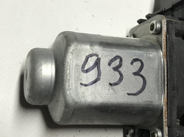 VAG 561959811C Мотор стеклоподъемника двери задней левой в наличии Каменское