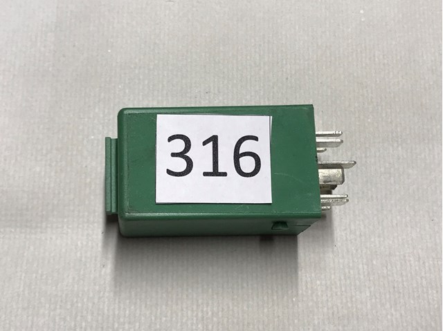 61358383185 BMW купить в Николаев