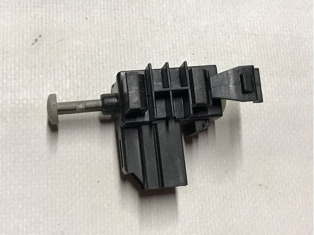 6G9T11A152AA Датчик включения сцепления  купить Украина
