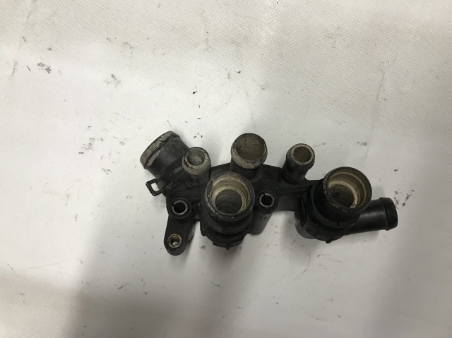 6H4Q121144CC LAND ROVER Патрубок системы охлаждения купить в Николаев