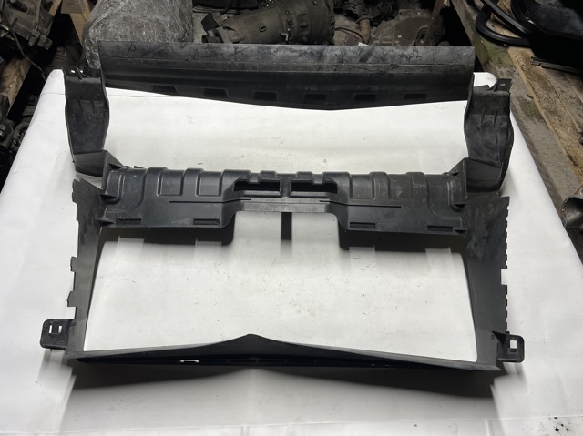 LAND ROVER 6H5217F017BC Воздуховод (дефлектор) радиатора в наличии Запорожье