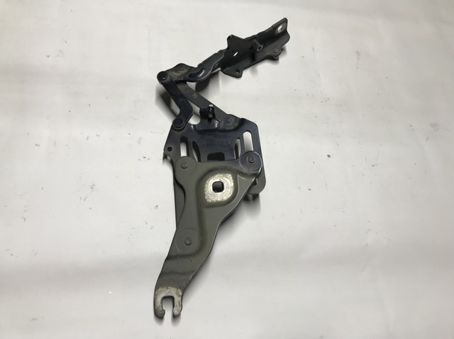 7148348 BMW Петля капота правая купить в Винница