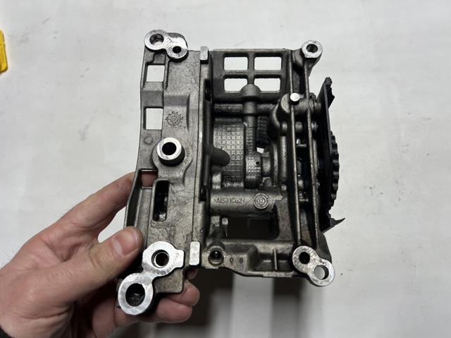 7823009 BMW Насос масляный купить в Павлоград