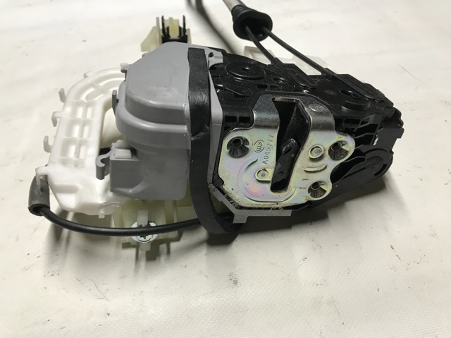 81310G2010 HYUNDAI Замок водительской двери купить в Украина