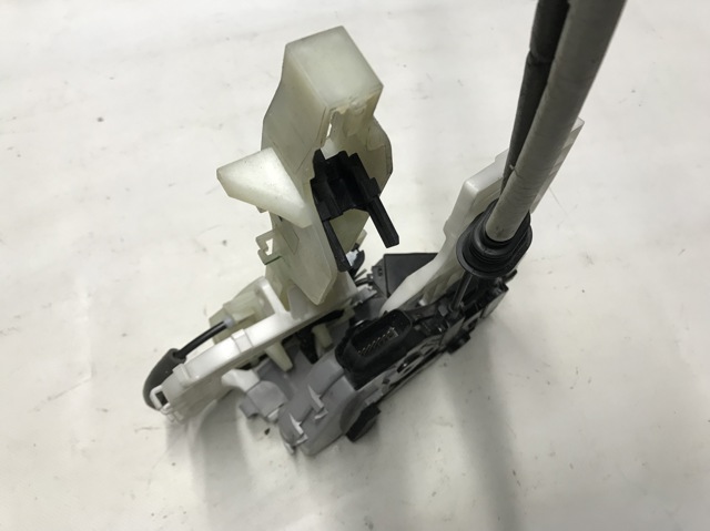 81310G2010 HYUNDAI Замок водительской двери купить в Сумы