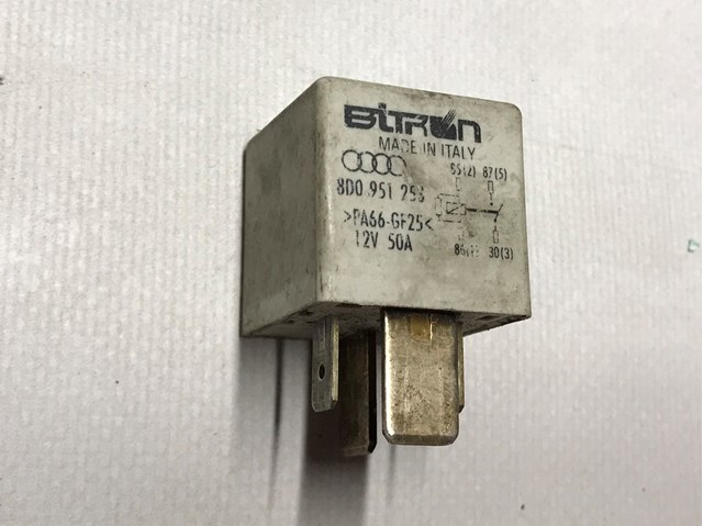 Многофункциональное реле 8D0951253 VAG