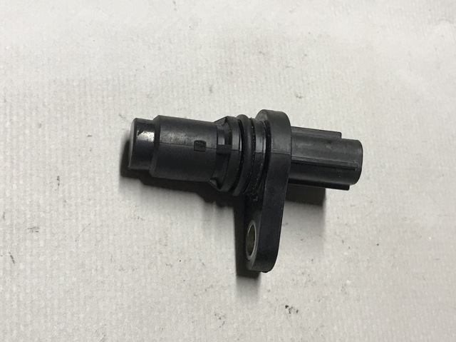 Датчик оборотов распредвала Toyota RAV4 IV