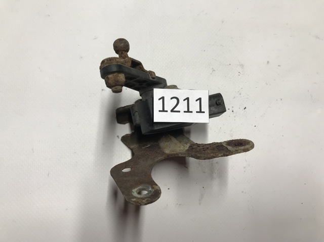 MERCEDES 0035426618 Датчик положения кузова в наличии Винница