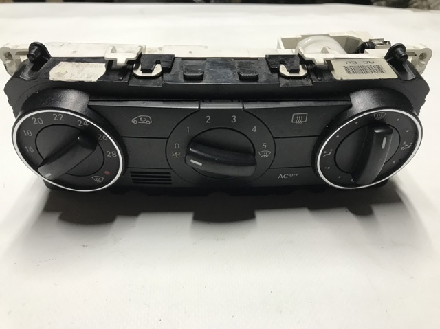Блок управления печкой A1698300585 MERCEDES