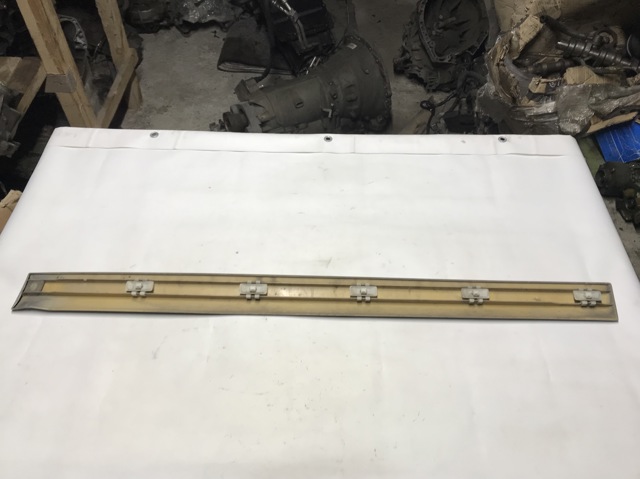 A2106900162 MERCEDES Молдинг двери передней левой купить в Украина