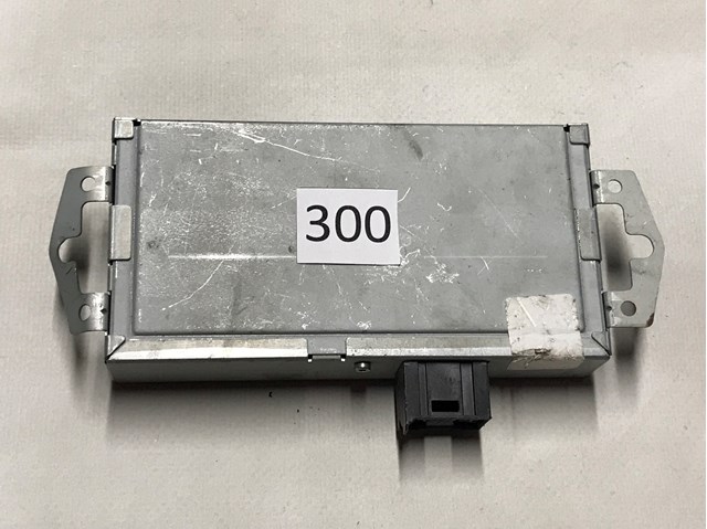 LAND ROVER AH4218C941AG в наличии Украина