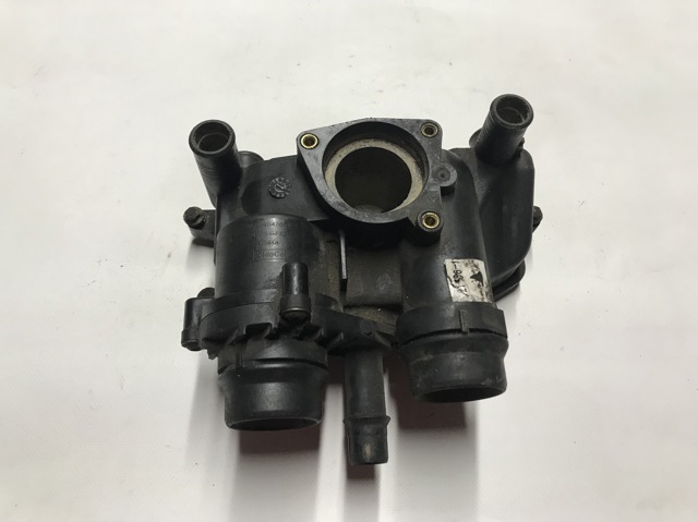Кожух термостата AL3Q9K478DB LAND ROVER