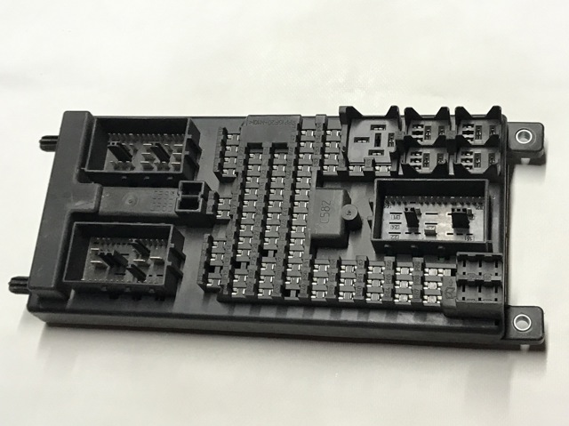 BH4214F041AA LAND ROVER купить в Ужгород
