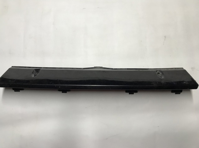 Заглушка бампера буксировочного крюка DPC000431PCL LAND ROVER